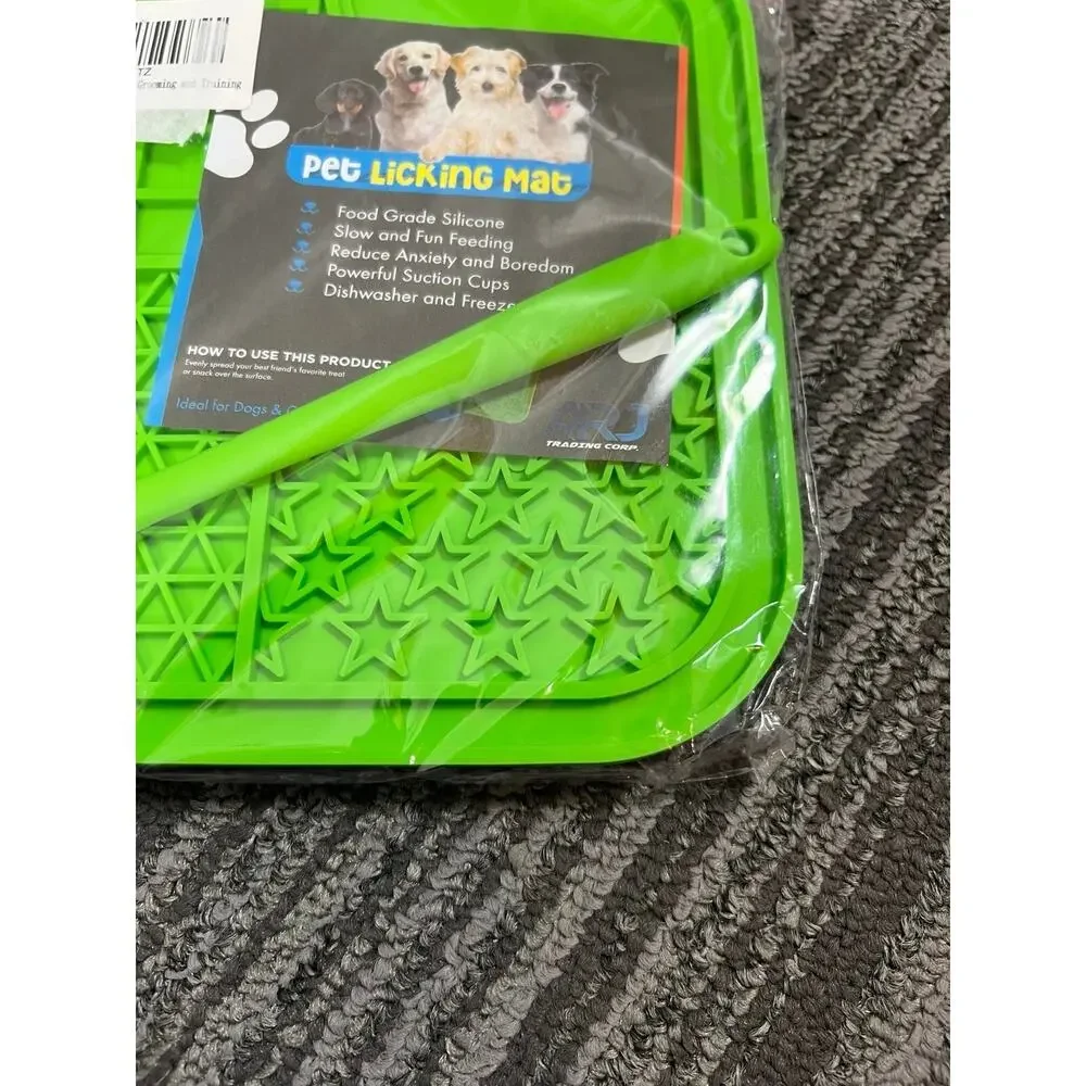 Unbranded keep pups